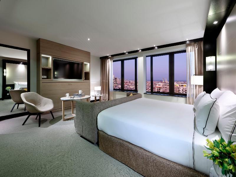 Melia Barcelona Sarria image
