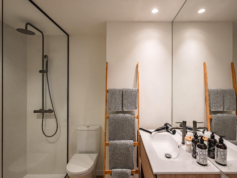 Innside by Meliá San Sebastian Orly image