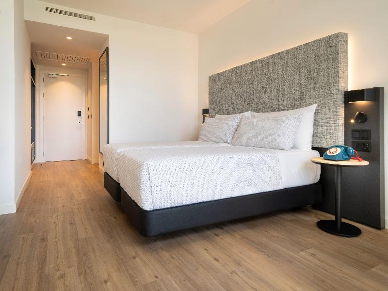 Innside by Meliá San Sebastian Orly image