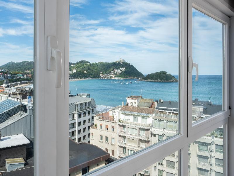 Innside by Meliá San Sebastian Orly image