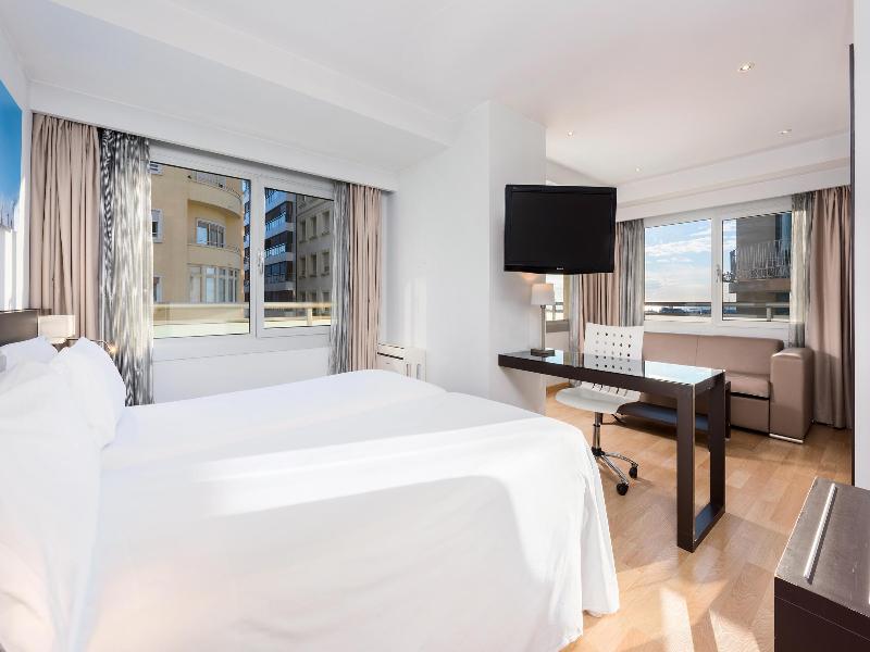 Hotel Alicante Gran Sol Affiliated by Melia image
