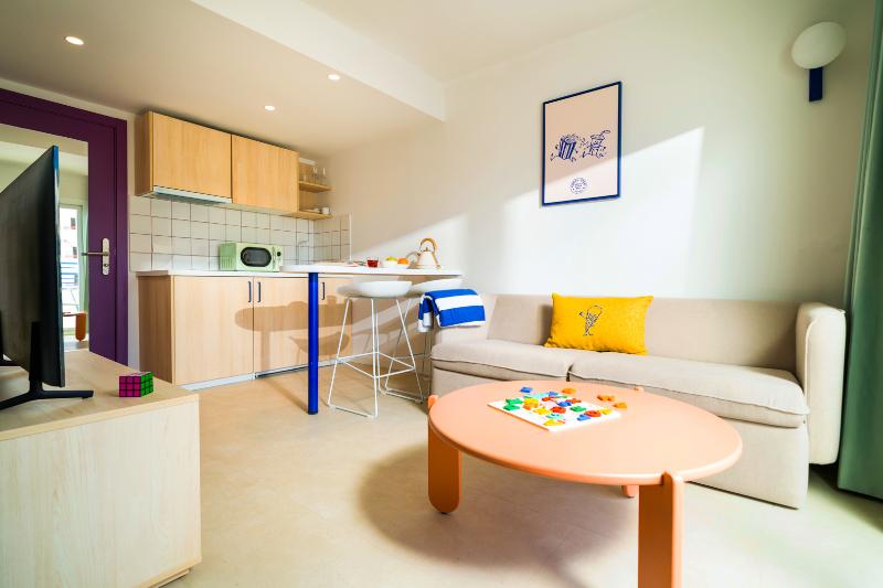 Coral Star Hotel & Apartments image