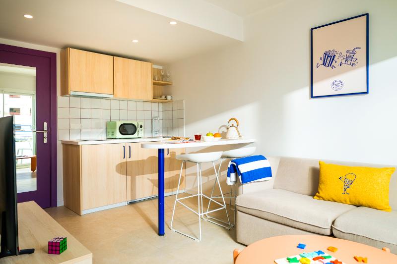 Coral Star Hotel & Apartments image