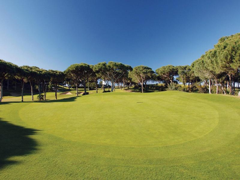 Pine Cliffs Hotel, a Luxury Collection Resort image