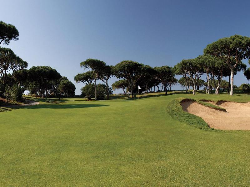 Pine Cliffs Hotel, a Luxury Collection Resort image