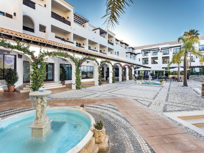 Pine Cliffs Hotel, a Luxury Collection Resort image