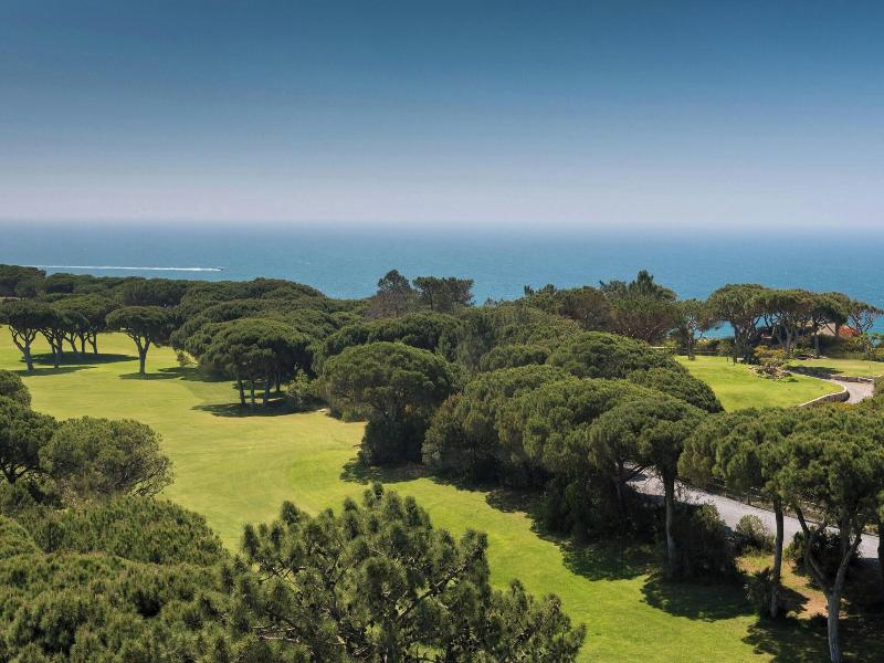 Pine Cliffs Hotel, a Luxury Collection Resort image