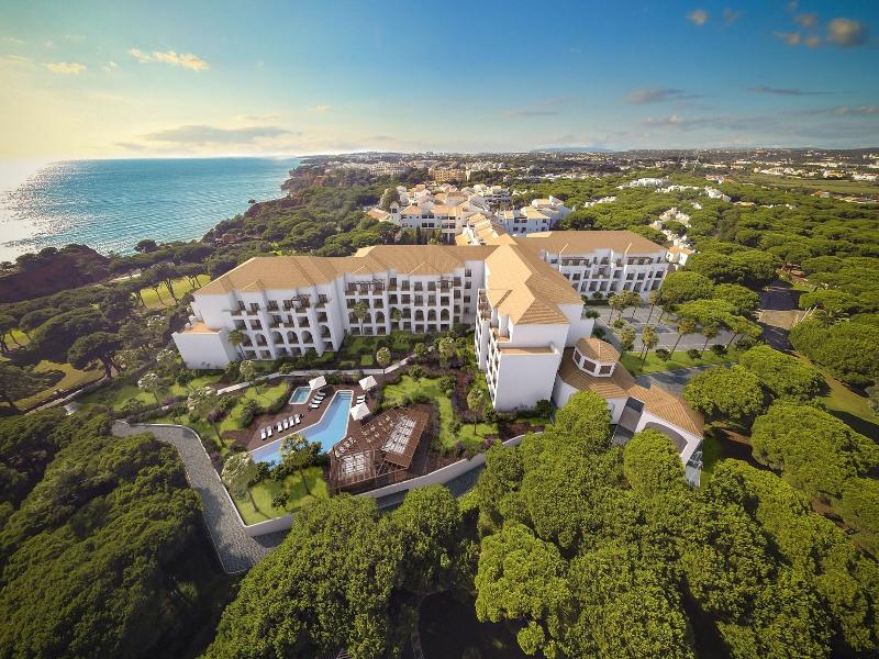 Pine Cliffs Hotel, a Luxury Collection Resort image