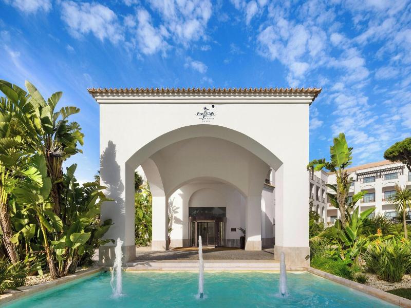 Pine Cliffs Hotel, a Luxury Collection Resort image
