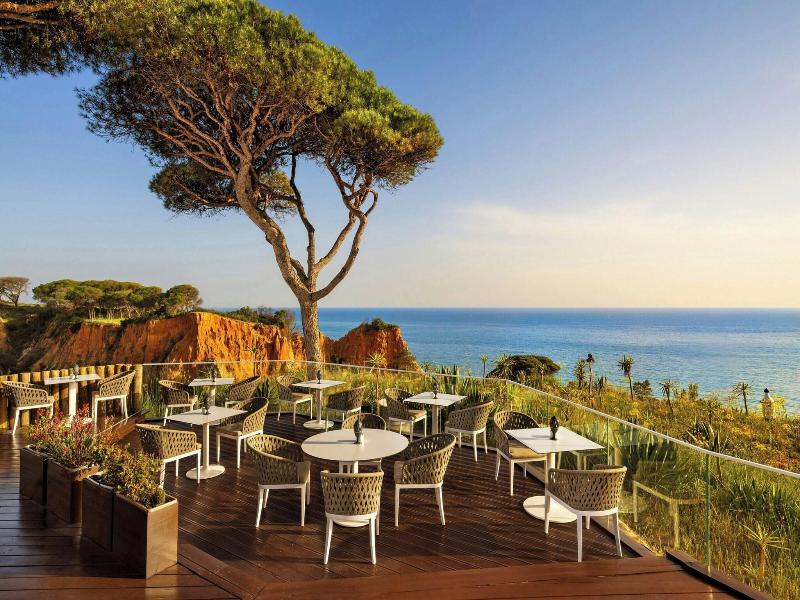 Pine Cliffs Hotel, a Luxury Collection Resort image