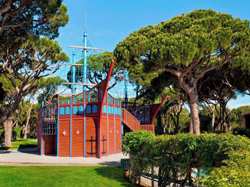 Pine Cliffs Hotel, a Luxury Collection Resort image