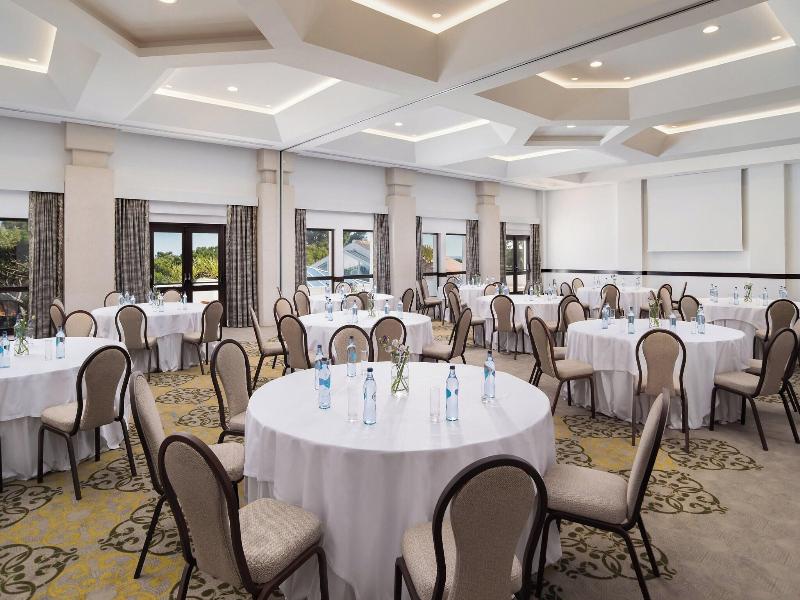 Pine Cliffs Hotel, a Luxury Collection Resort image