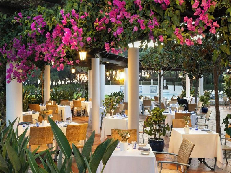 Pine Cliffs Hotel, a Luxury Collection Resort image