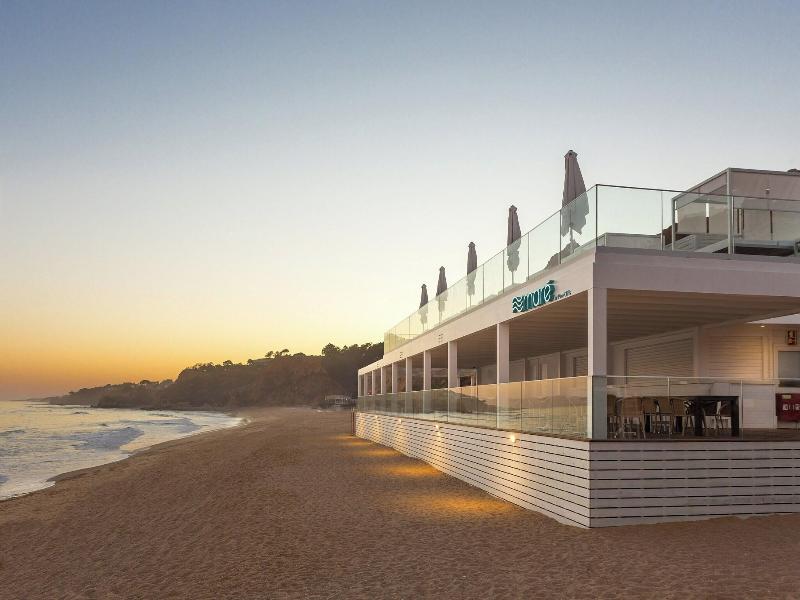 Pine Cliffs Hotel, a Luxury Collection Resort image