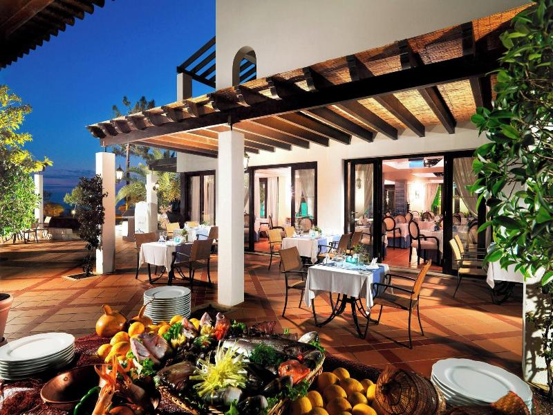 Pine Cliffs Hotel, a Luxury Collection Resort image