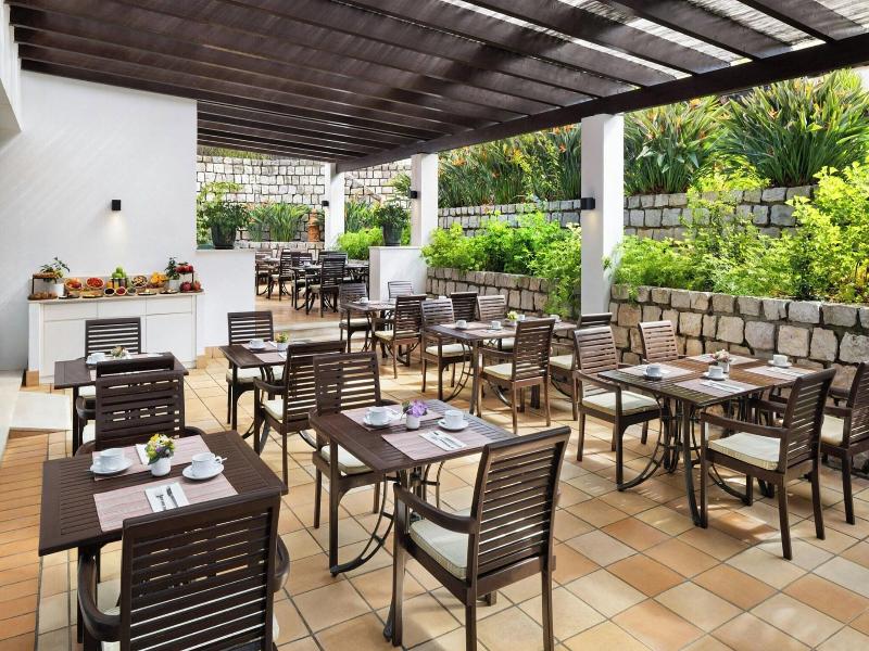 Pine Cliffs Hotel, a Luxury Collection Resort image