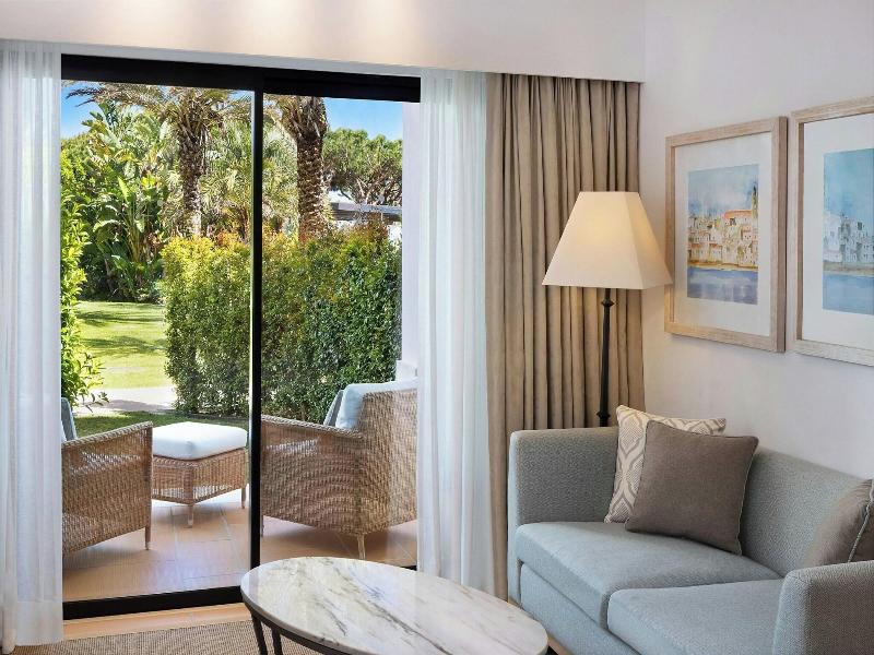 Pine Cliffs Hotel, a Luxury Collection Resort image