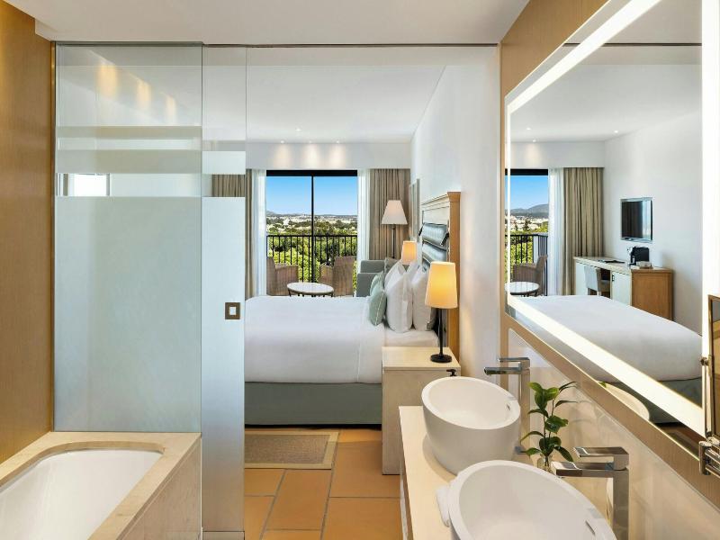 Pine Cliffs Hotel, a Luxury Collection Resort image