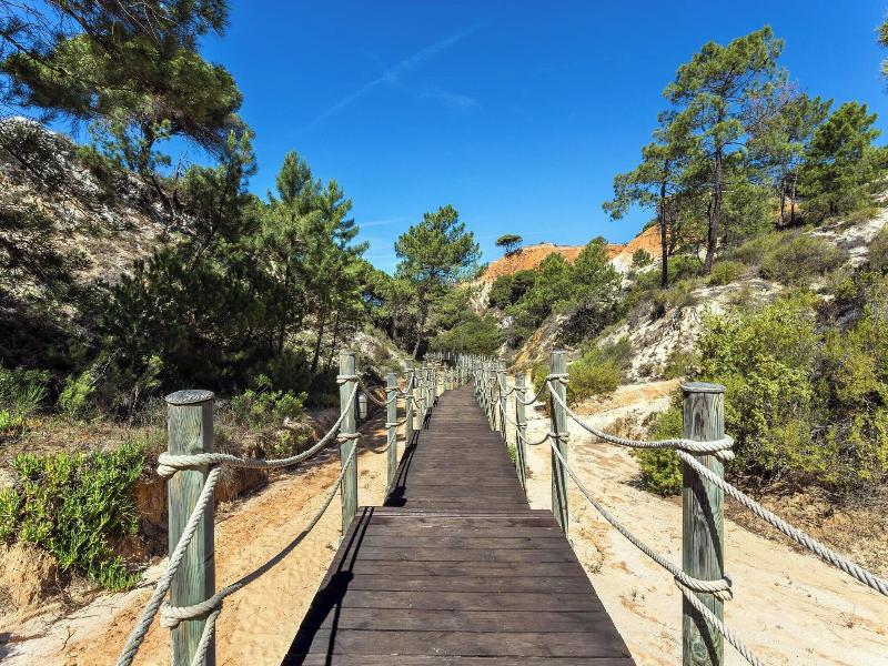 Pine Cliffs Hotel, a Luxury Collection Resort image