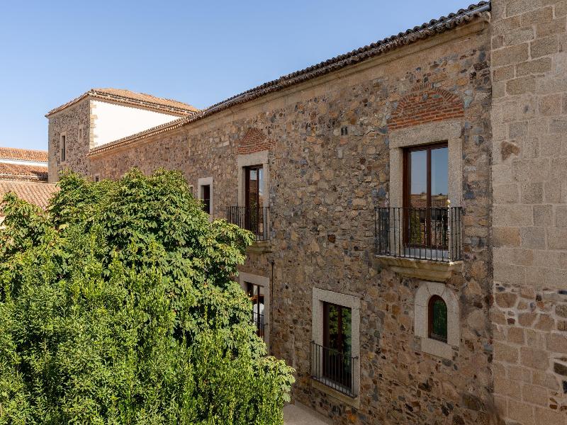 Parador de Caceres image