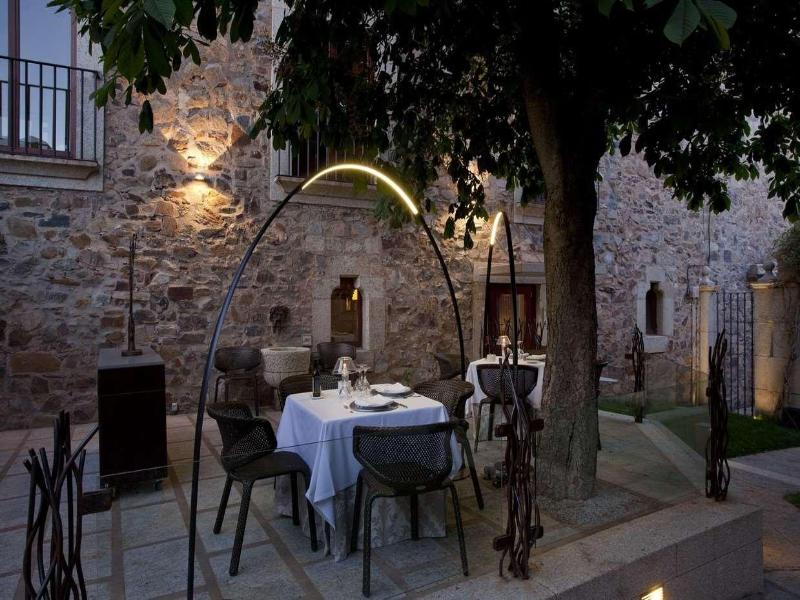 Parador de Caceres image