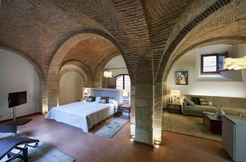 Parador de Caceres image