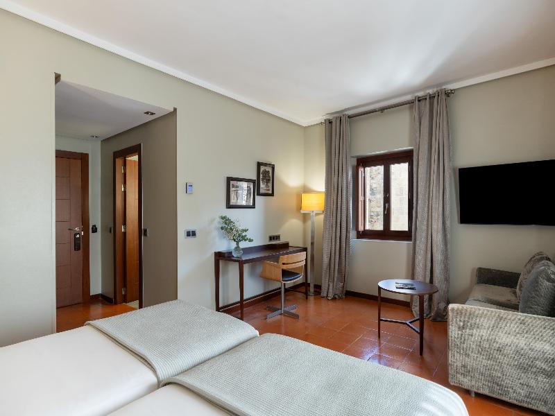 Parador de Caceres image