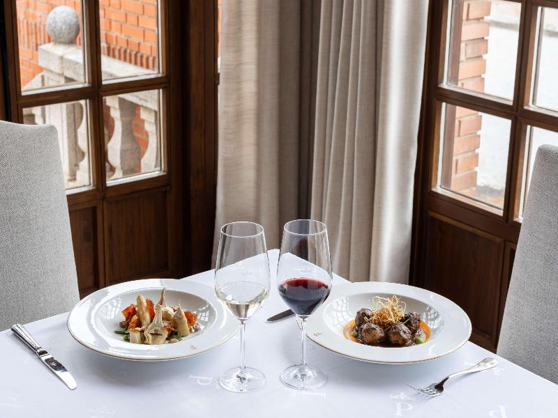 Parador de Calahorra image