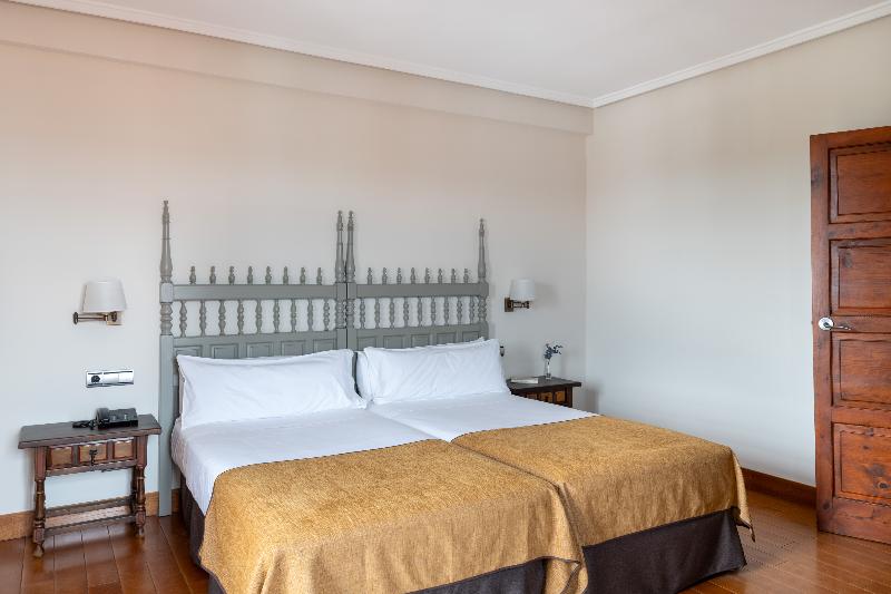 Parador de Calahorra image