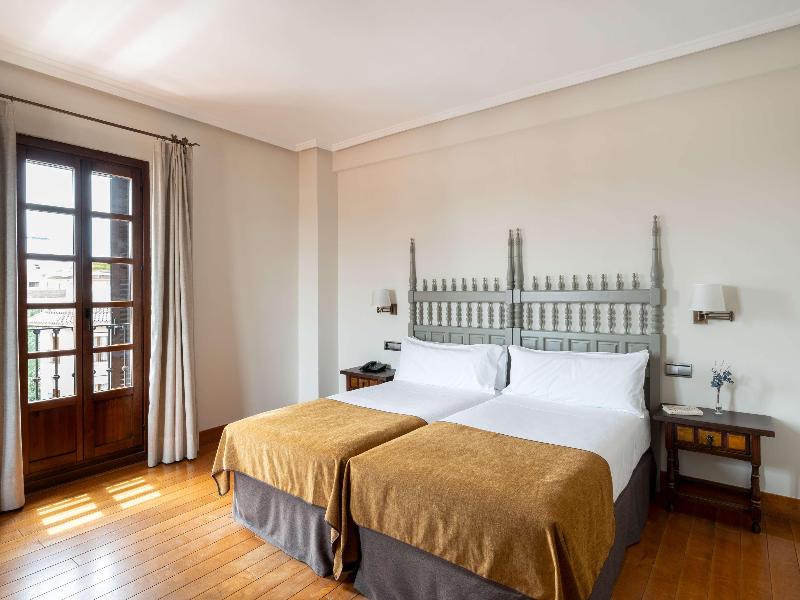 Parador de Calahorra image