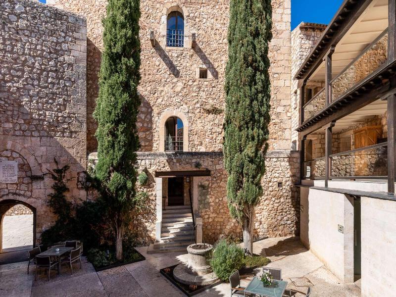 Parador De Alarcon image