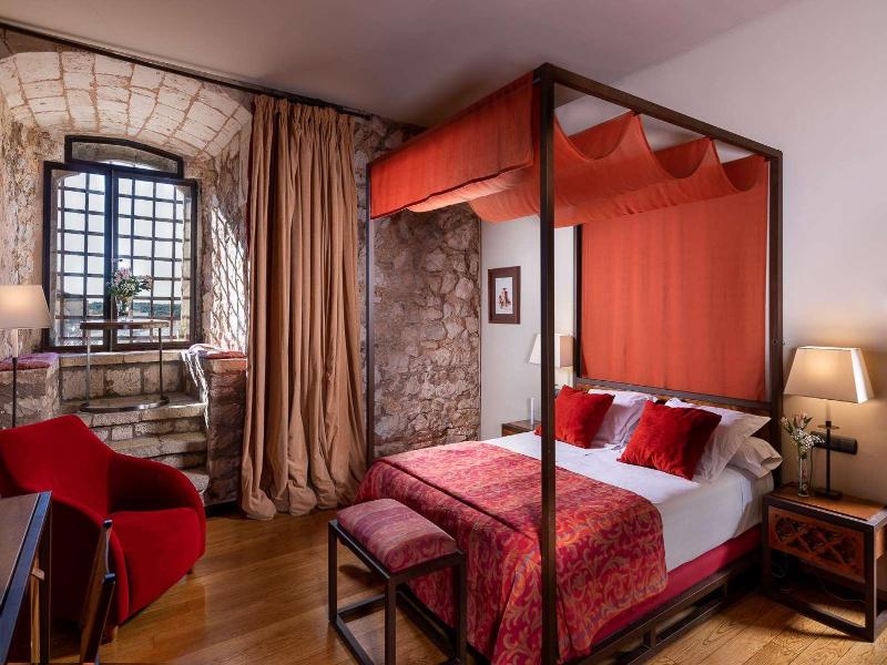 Parador De Alarcon image