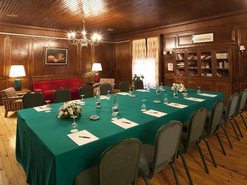 Parador De Cervera image