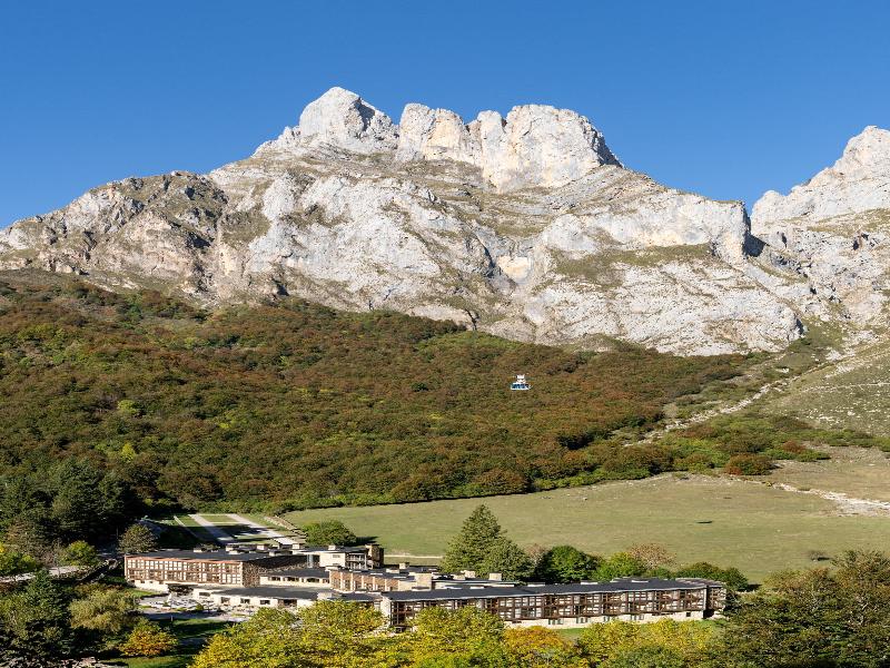Parador de Fuente De image