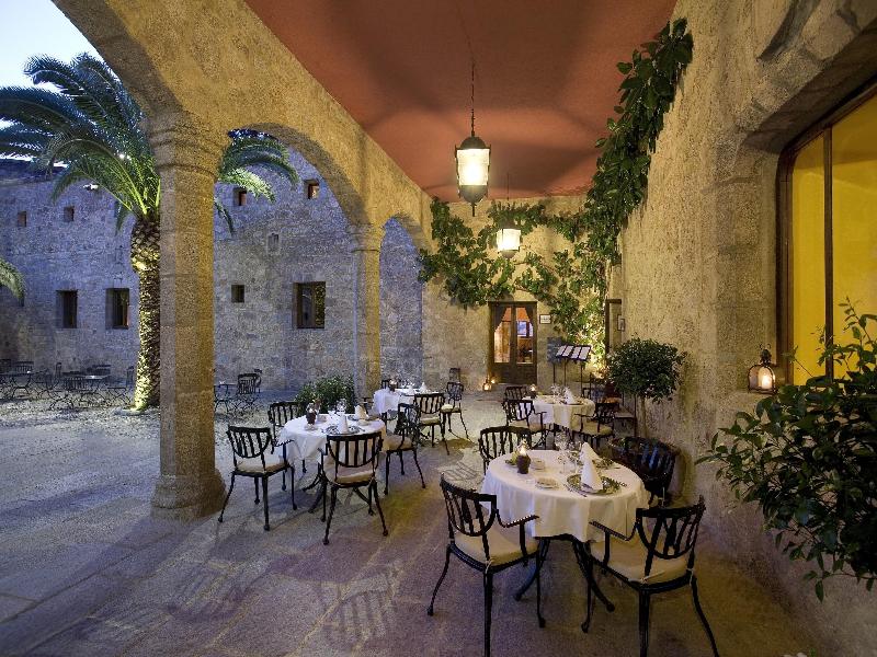 Parador de Jarandilla de la Vera image