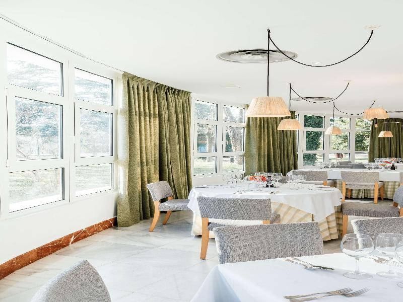Parador de Manzanares image