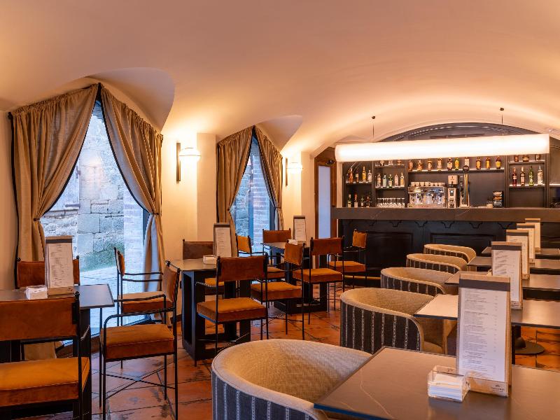 Parador de Olite image