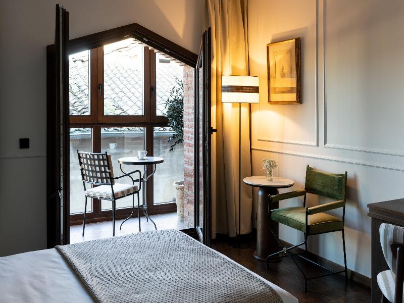 Parador de Olite image