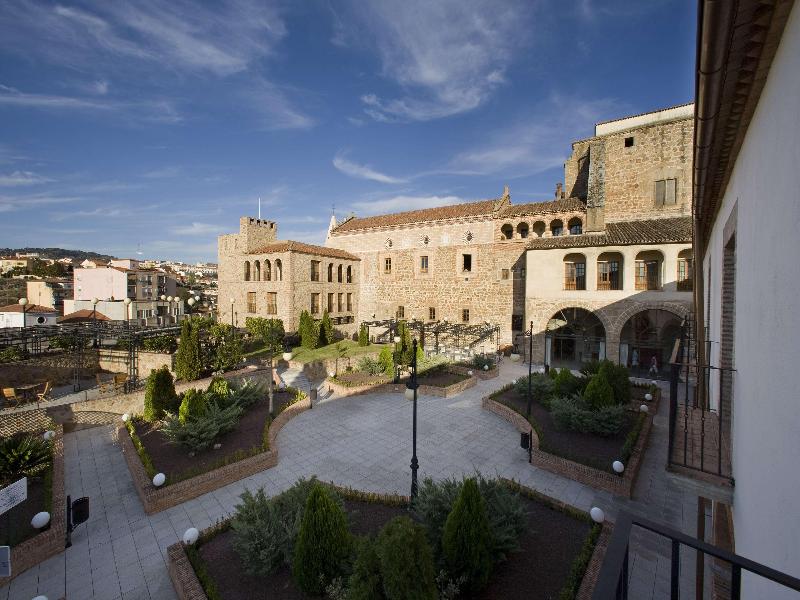 Parador de Plasencia image