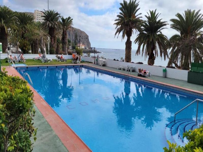 Comodoro image