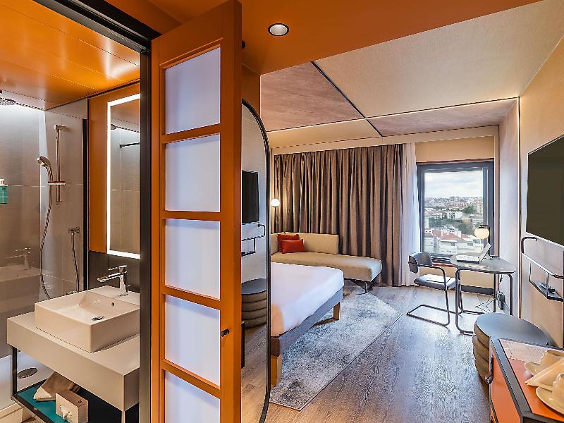 Novotel Lisboa image