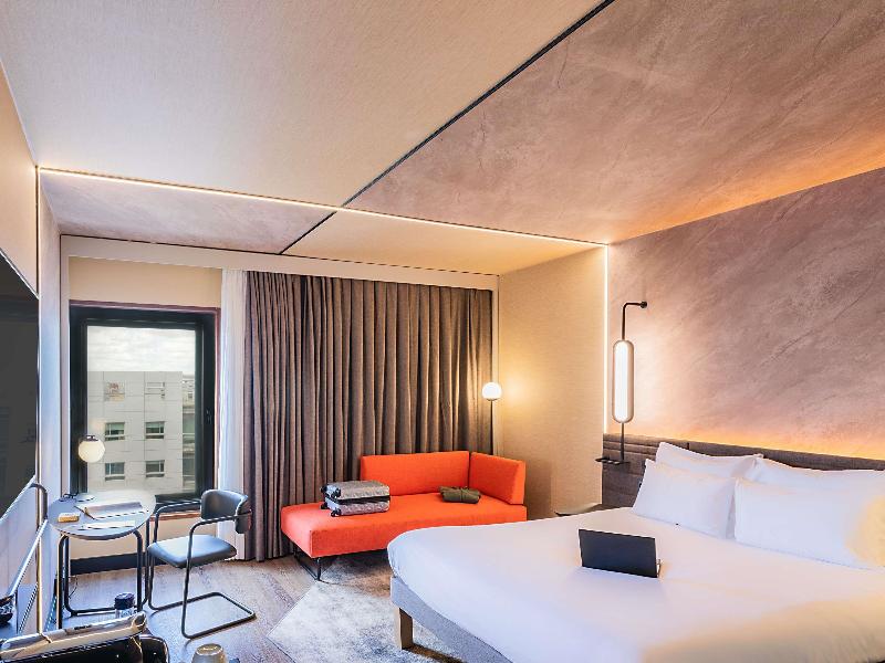 Novotel Lisboa image