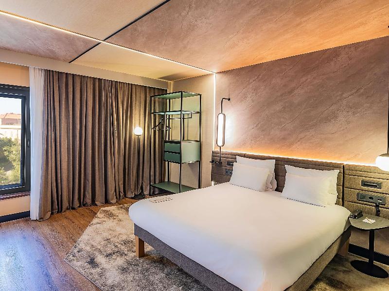 Novotel Lisboa image