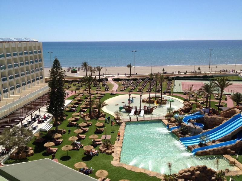 Evenia Zoraida Garden image