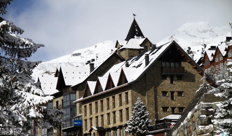 Snö Villa Sallent 3 image