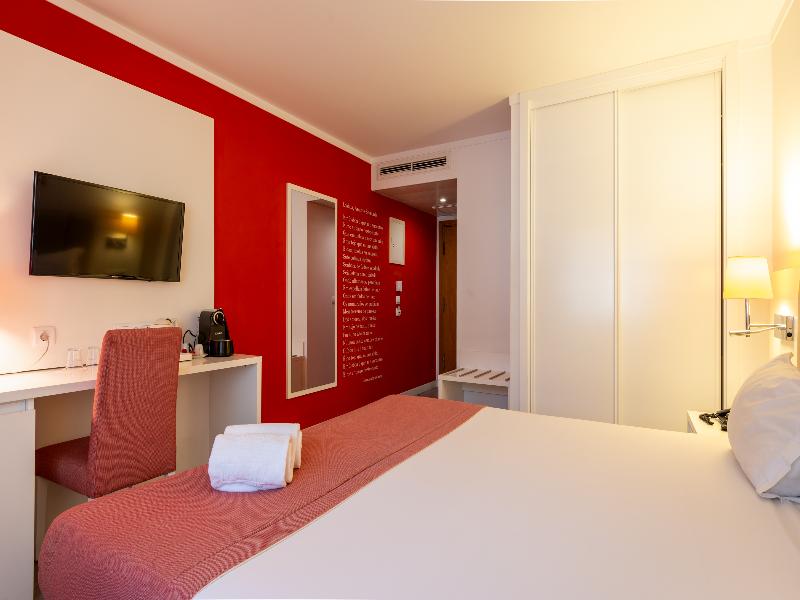 Masa Hotel Almirante image