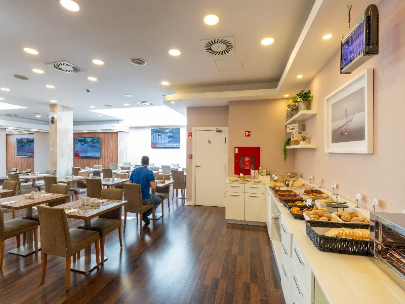 Masa Hotel Almirante image
