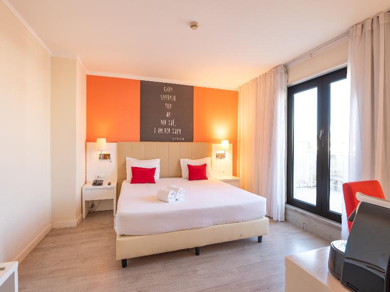 Masa Hotel Almirante image