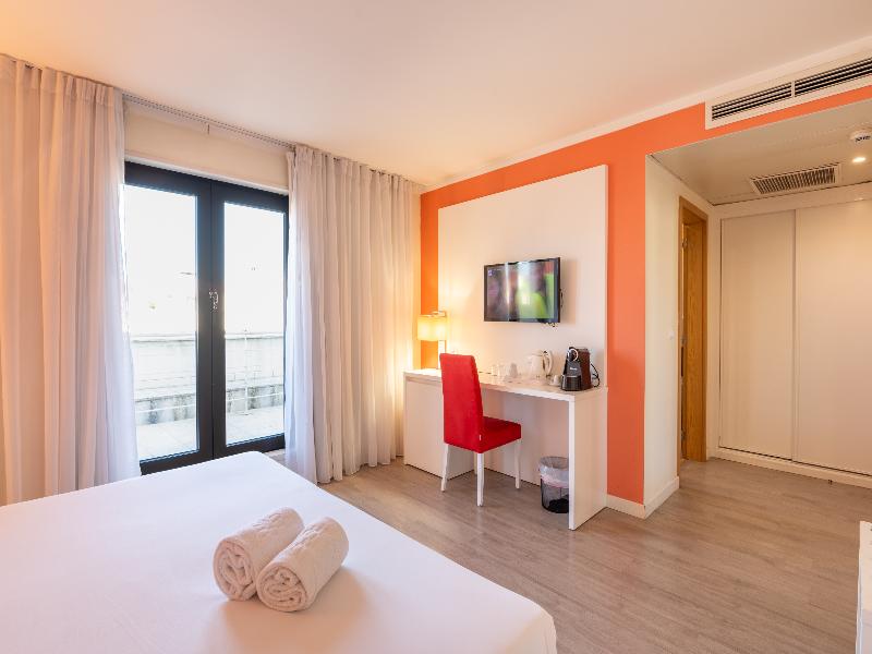 Masa Hotel Almirante image