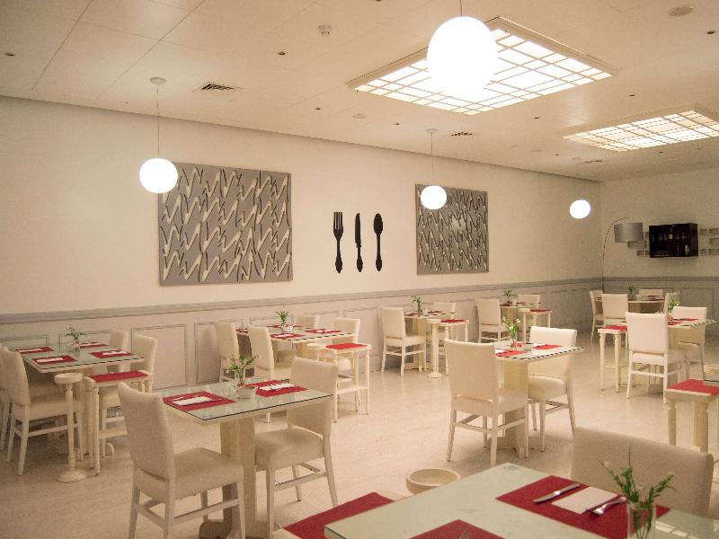 TRYP Montijo Parque Hotel image